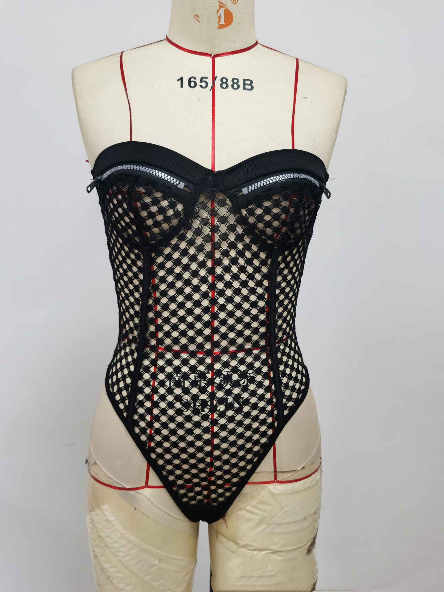 New Style Sexy Lingerie Patent Leather Three-point Suit Gathered To Show Big Breasts