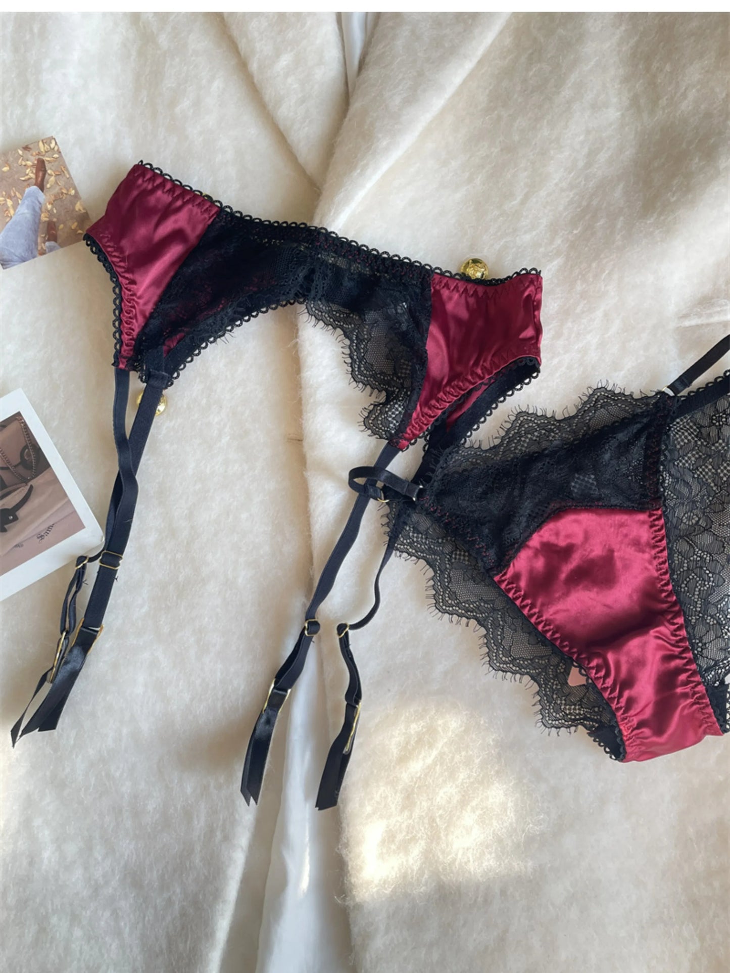 Sexy lace small breasts couple fun lingerie waistband panties three-piece set of red satin steel ring gathered bra